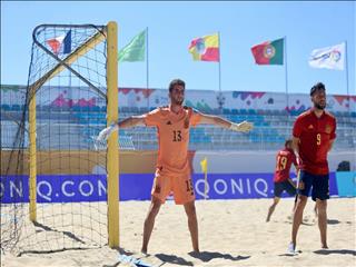 دروازه‌بان ملی‌پوش فوتبال ساحلی اسپانیا: ایران در سطح دنیا یک تیم بی‌نظیر است