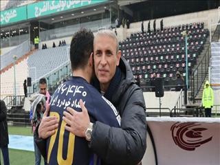 گل‌محمدی همچنان به جذب ستاره سپاهان علاقمند است/ انتقال جنجالی پرسپولیس در نیم فصل یا پایان فصل؟