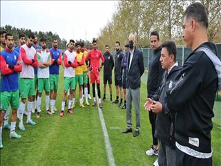 عنایتی:‌ بازی با افغانستان و قرقیزستان به تیم ملی کمک نمی‌کند/ همکاران قلعه‌نویی سرمایه‌های ما هستند