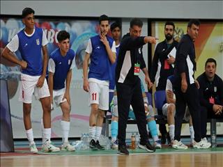 صانعی: زورمان به بازیکنان بزرگسال افغانستان نرسید/ کار کردن با رده سنی ۱۶ سال سخت است