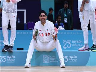 محمدی: این مدال یادگاری از لطف خدا و شهید مدافع حرم است