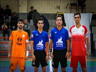 تصاویری از دیدار تیم های صنایع اردکان یزد و عمران بتن اکباتان همدان