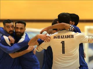 تساوی ارزشمند مقاومت همدان مقابل استقلال/ ذوبی که در اصفهان ذوب شد/ تداوم پیروزی وارو انرژی در مریوان