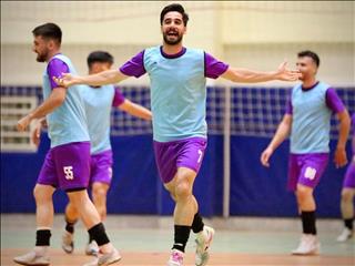 ازسرگیری تمرینات مس سونگون؛ بازیکن ونزوئلایی قید ایران را زد!
