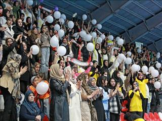 قدردانی باشگاه گیتی پسند از حضور تاریخی بانوان اصفهانی در ال کلاسیکو