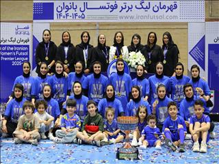 واکاوی یک دوگانگی؛ نقش پررنگ مدیریت در قهرمانی بانوان استقلال / از صحبت‌های متناقض سرمربی تا ترفند کهنه عاشقی