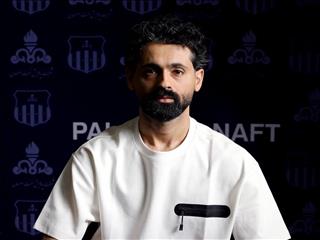 خرید لاکچری پالایش نفت اصفهان از جنوب؛ عظیمی در نصف جهان