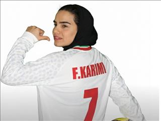کوچ جنجالی ستاره ۳۸ ساله؛ فرشته کریمی در مسیر فوتبال